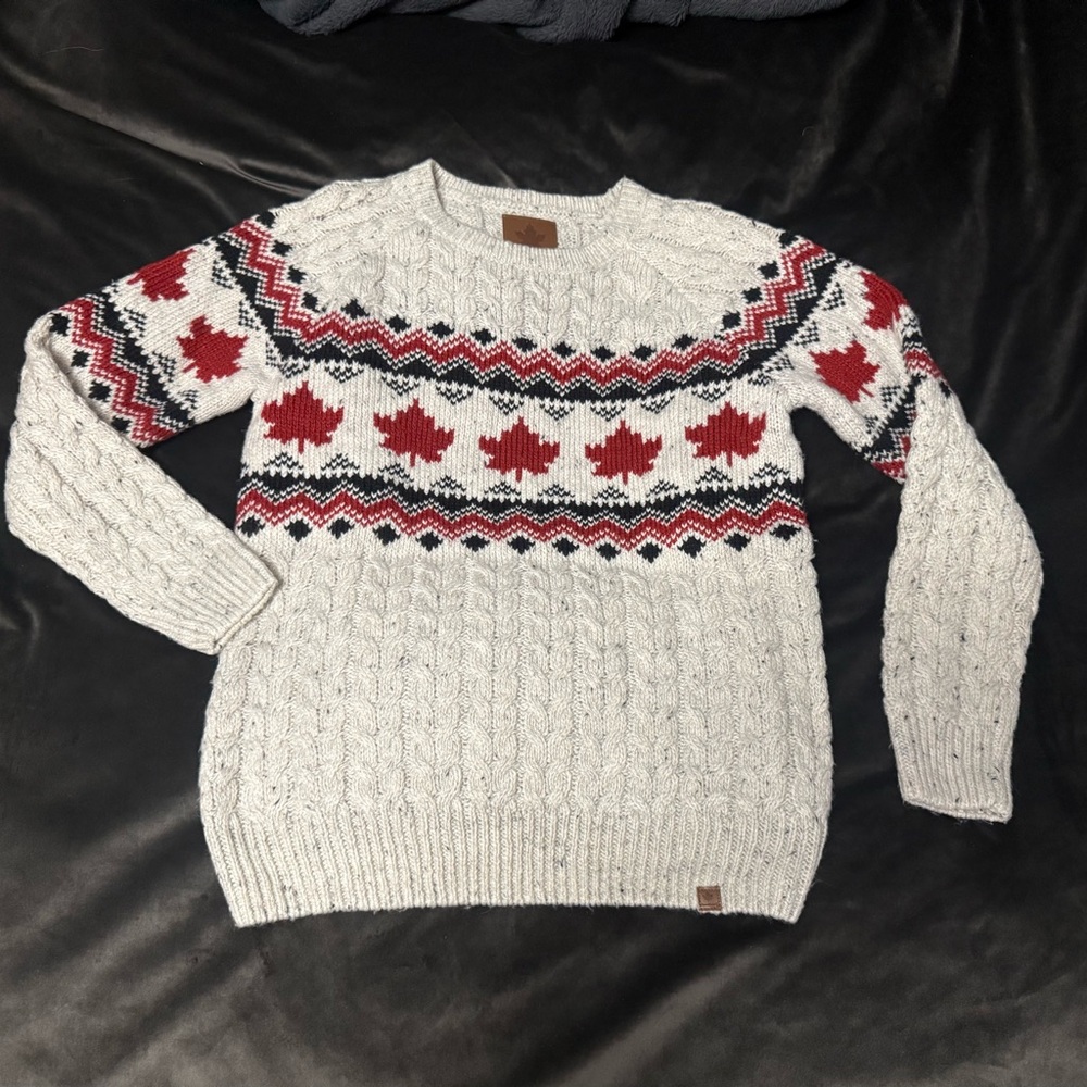 Canadiana Maple 🍁 Patterned Sweater